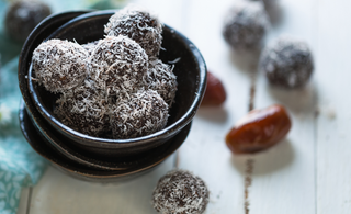 Cocoa & coconut adaptogenic power balls