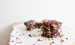 Healthy and delicious chocolate bark just in time for the holidays.